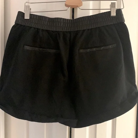 Helmut Lang Leather Panel Shorts - Picture 4 of 8